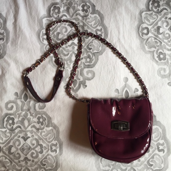 Steve Madden Patent Burgundy Crossbody Bag - Picture 16 of 16